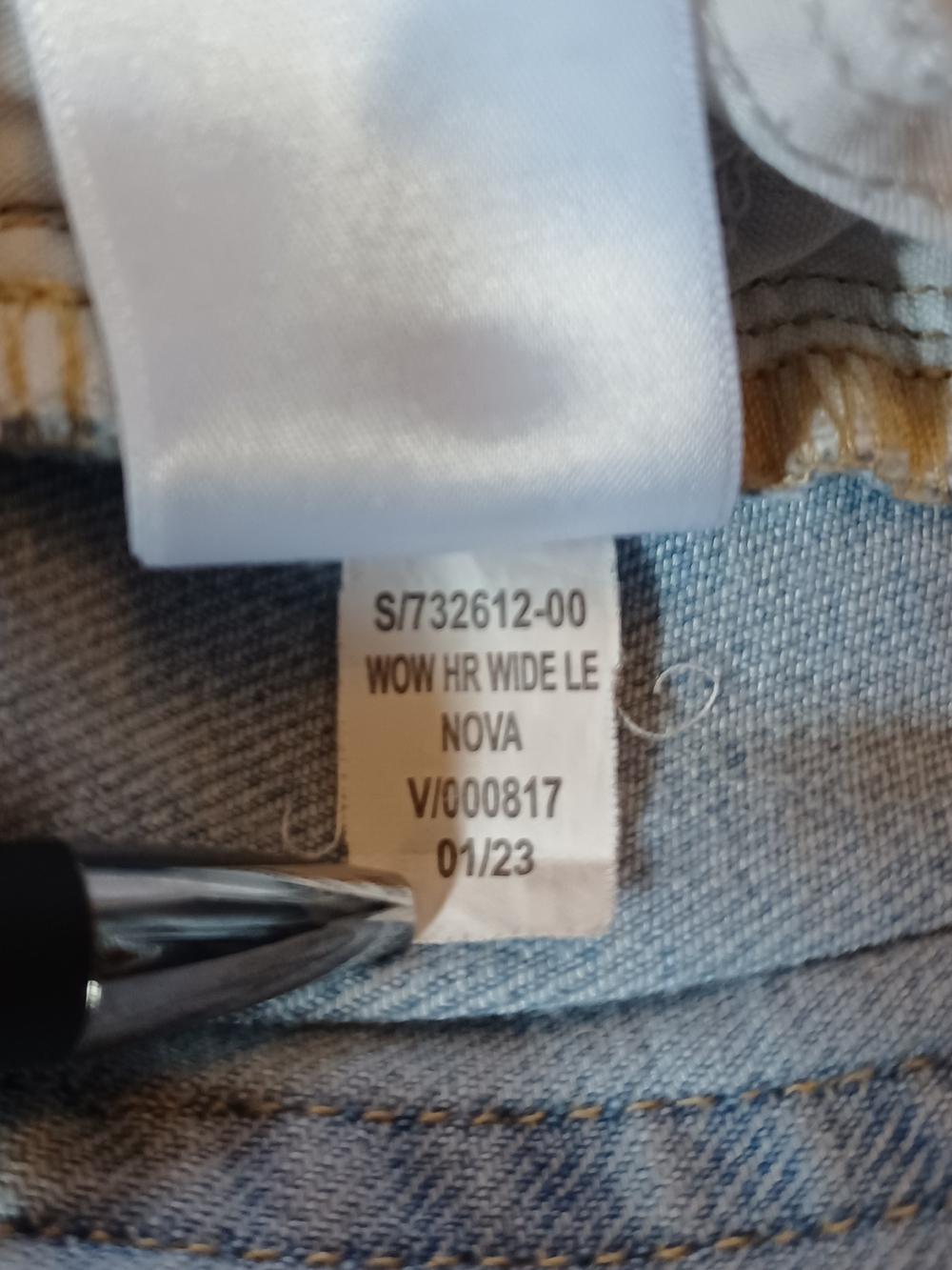 Old Navy High-Rise Wow Wide Leg Jeans Women's Size 12 - Picture 4 of 10